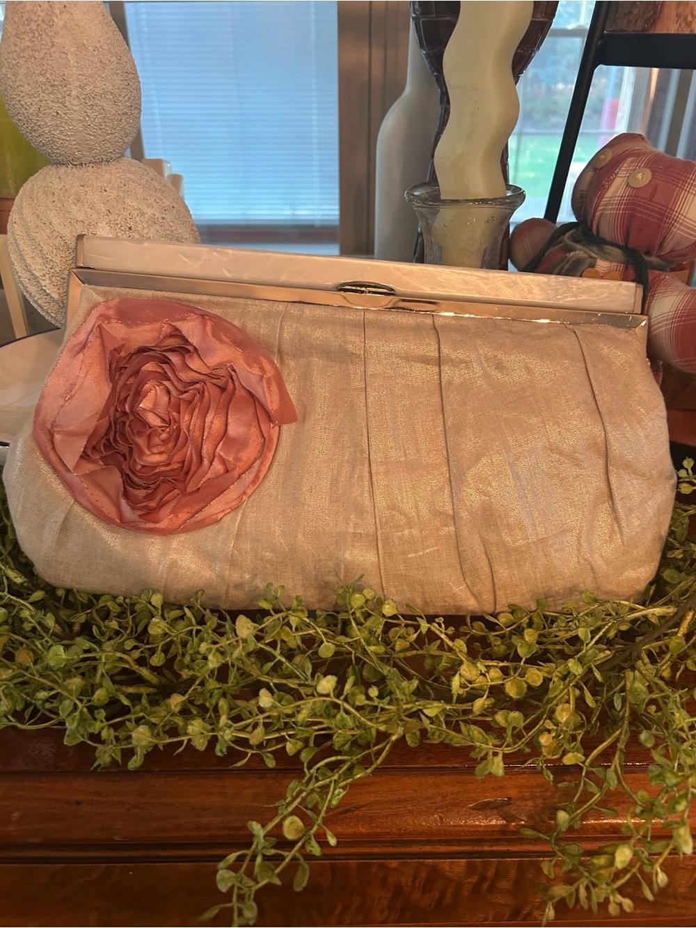 Poppy by Jones Elegant Pink Satin Floral Clutch No Tags